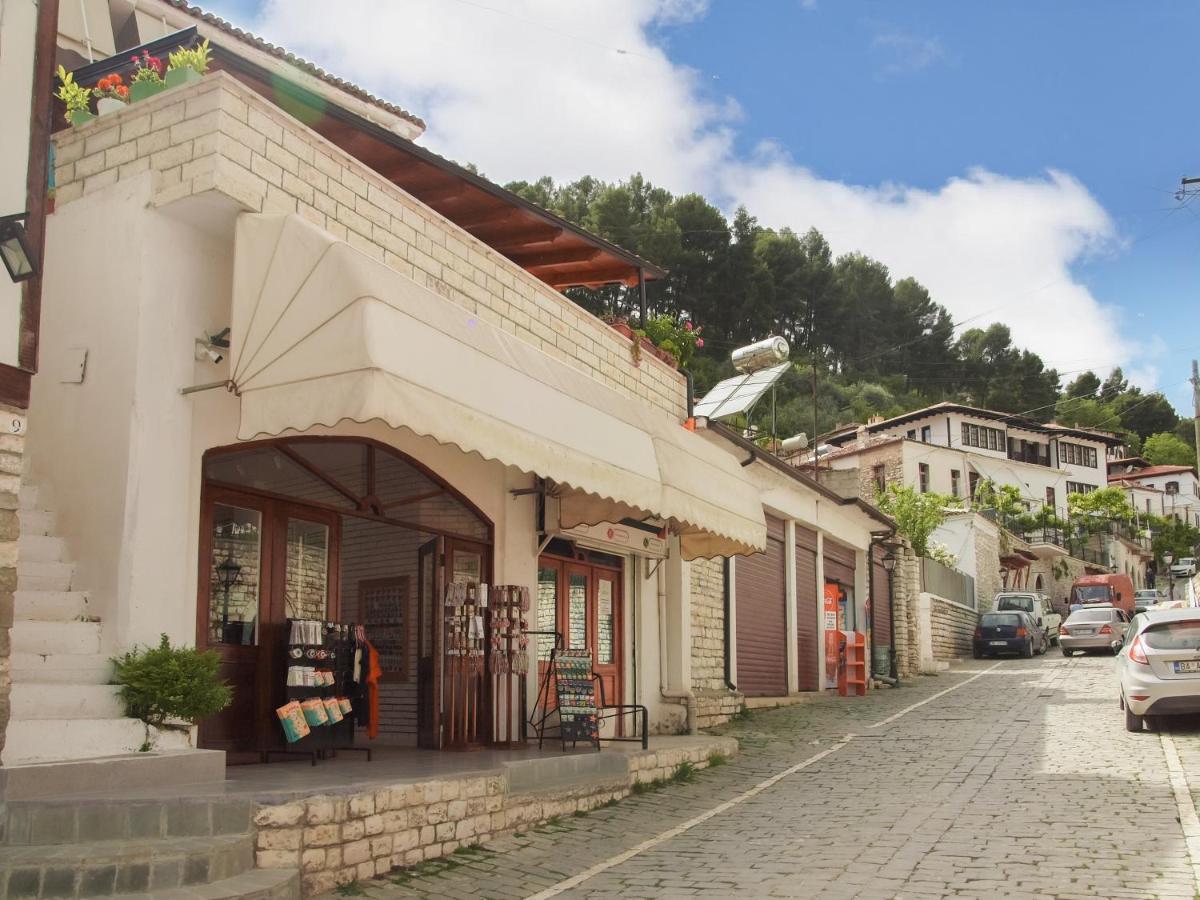 Villa Mishel Берат Экстерьер фото